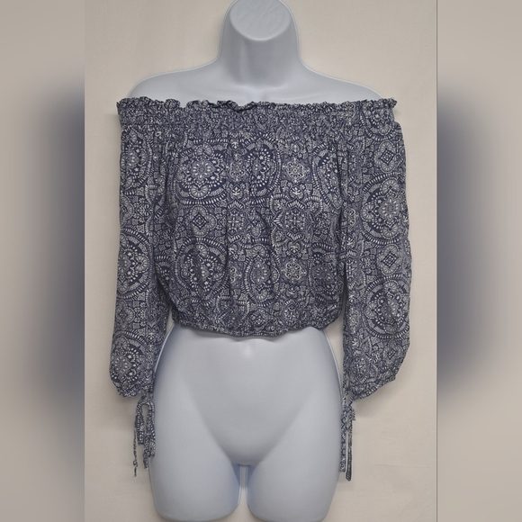 Live to be spoiled Tops - Live To Be Spoiled M Over The Shoulder Crop Top Sleeve Ties Elastic Neck & Waist